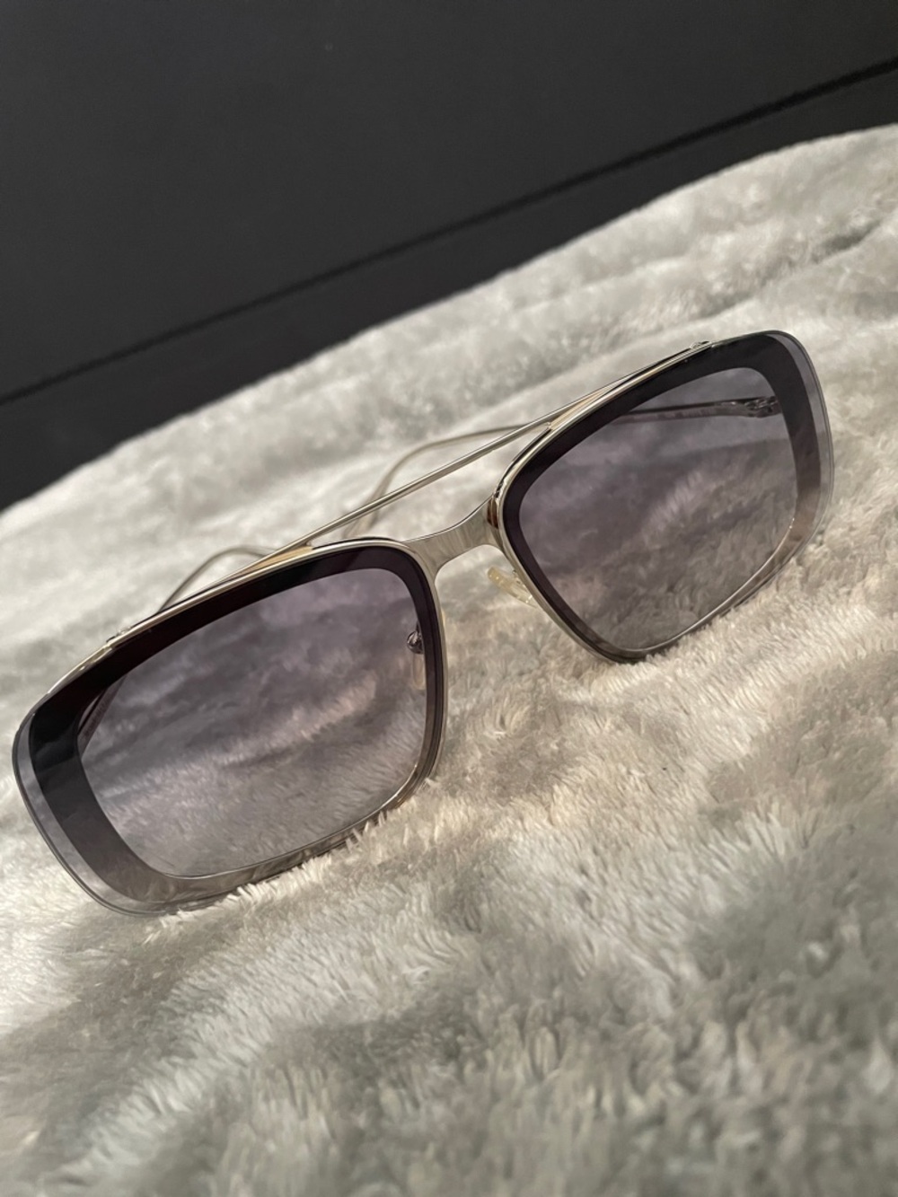 Alexander McQueen AM0252S 004 67 - Silver Smoke Gray Lenses